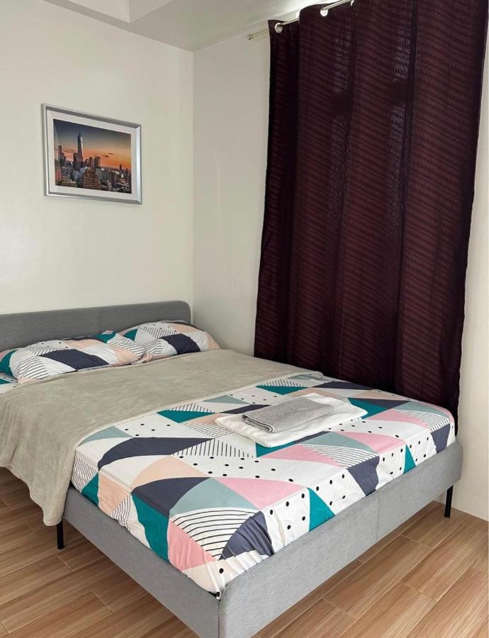 Aparthotel Neat Unit In Holland Park Southwoods Binan Esterno foto